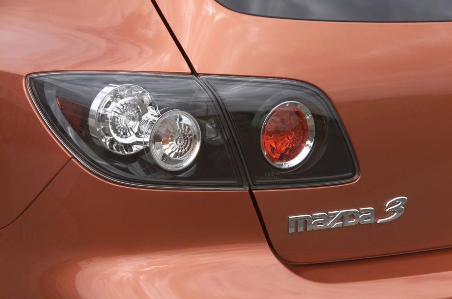  Mazda3 2003 года  (фото 137 из 142)